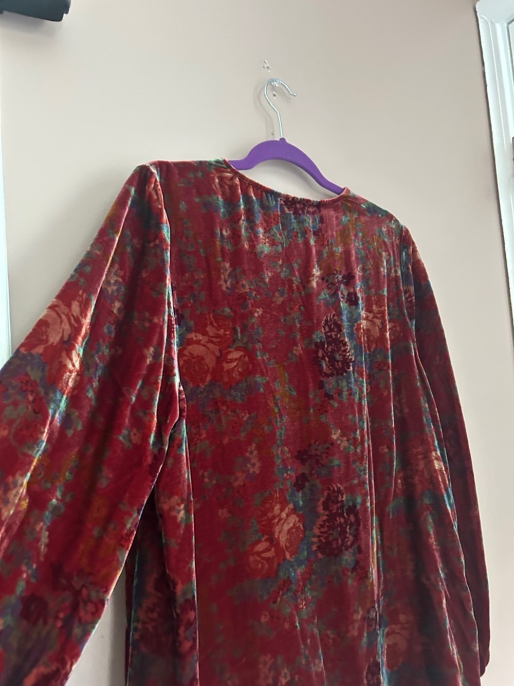 Sundance Red Burgundy Velvet V-Neck Boho Blouse Top Embroidered Size Large - Picture 4 of 11